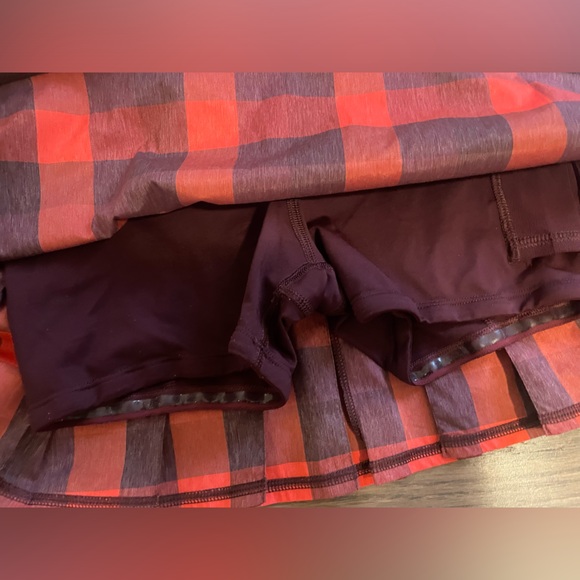 NWOT - Lululemon Run: Pace Setter Skirt - Size 4 - Picture 3 of 3